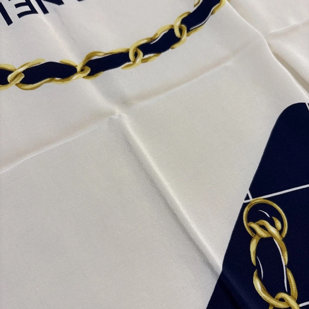 CHANEL Silk Scarf Gold Chain Matelasse Bag Logo Classic Elegant Italy - Picture 10 of 14